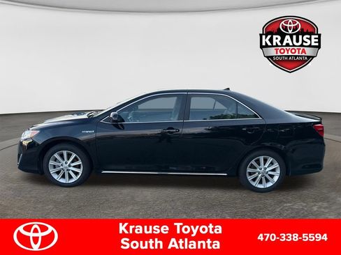 Used 2012 Toyota Camry XLE w/ Leather Pkg FWD image 4