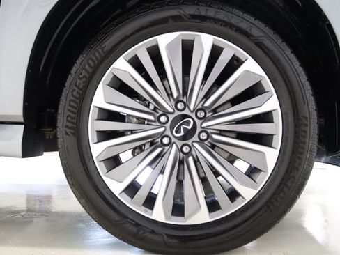 Used 2025 INFINITI QX80 Sensory AWD/4WD image 80