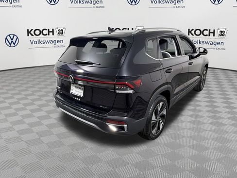 Used 2025 Volkswagen Tiguan S AWD/4WD image 8