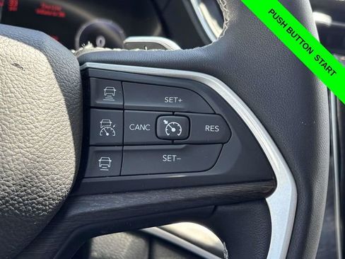Used 2023 Jeep Grand Cherokee L Limited AWD/4WD image 14