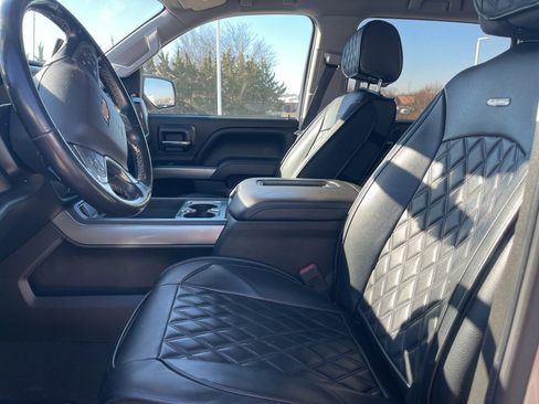 Used 2018 Chevrolet Silverado 1500 LT w/ All Star Edition image 7