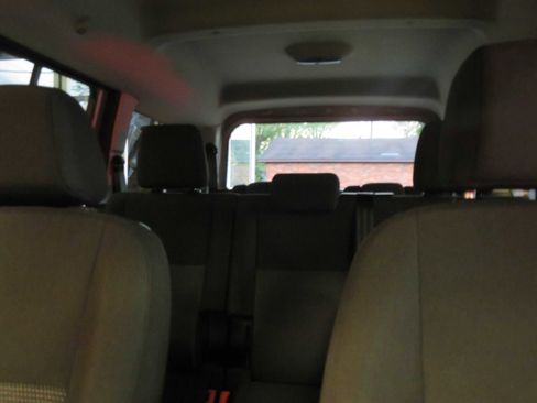 Used 2016 Ford Transit Connect XL image 39