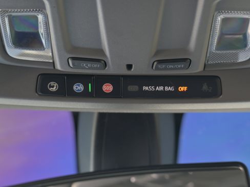 Used 2022 Chevrolet Silverado 1500 RST image 10