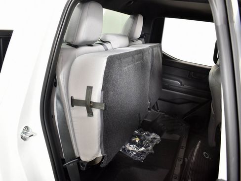 Certified 2025 Toyota Tacoma SR5 image 20