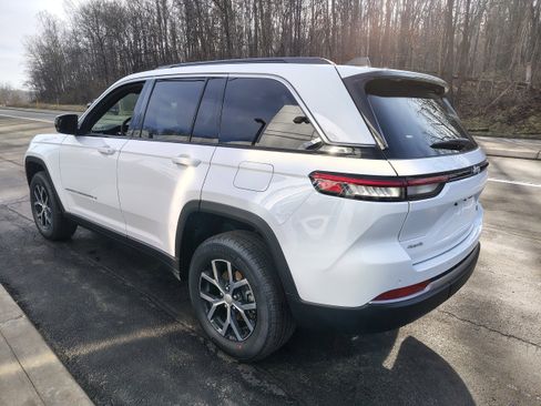 New 2026 Jeep Grand Cherokee Limited AWD/4WD image 5