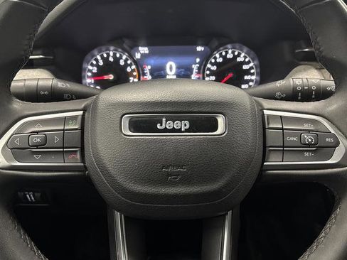 Used 2023 Jeep Compass Latitude image 21