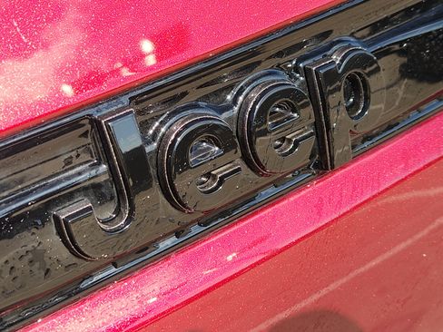 New 2026 Jeep Grand Cherokee Altitude RWD image 7
