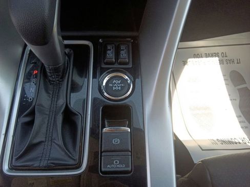 Used 2025 Mitsubishi Eclipse Cross SE AWD/4WD image 28