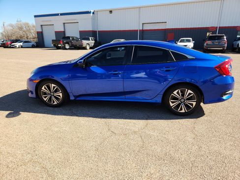 Used 2016 Honda Civic EX-T image 2