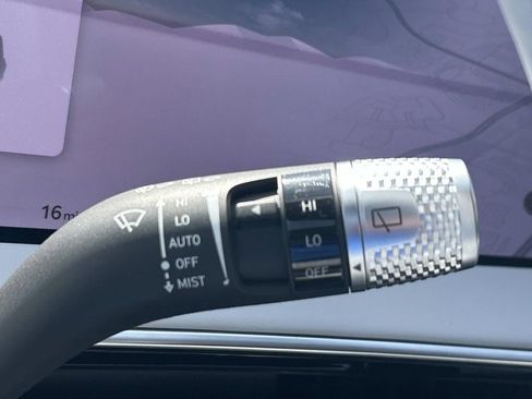 New 2026 Genesis GV70 2.5T Advanced image 32