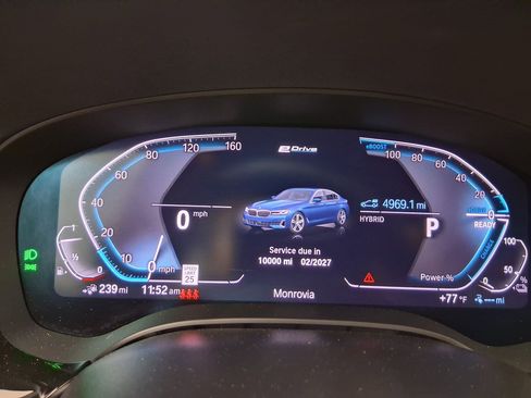 Used 2023 BMW 530e w/ Premium Package RWD image 19