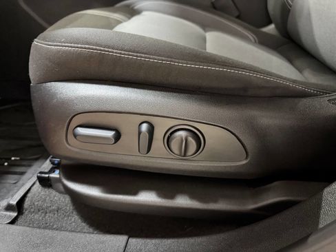 Used 2024 Chevrolet Blazer LT w/ Convenience Package image 35