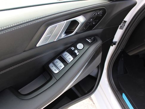 New 2026 BMW X7 xDrive40i image 28