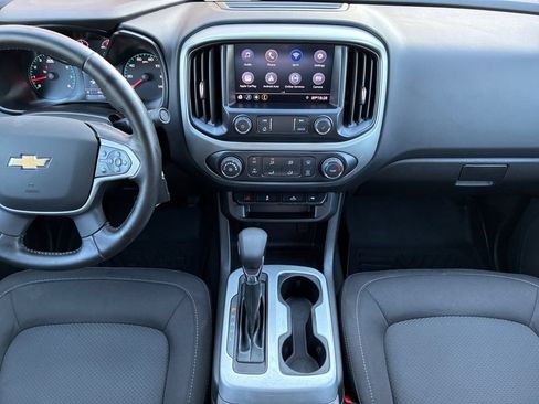 Used 2022 Chevrolet Colorado LT w/ LT Convenience Package AWD/4WD image 25