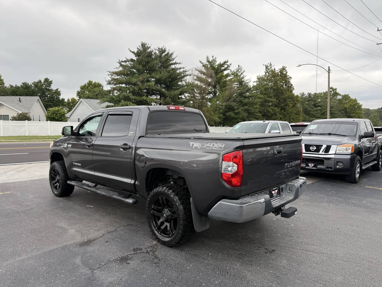 Used 2016 Toyota Tundra SR5 w/ TRD Off Road Package AWD/4WD image 5