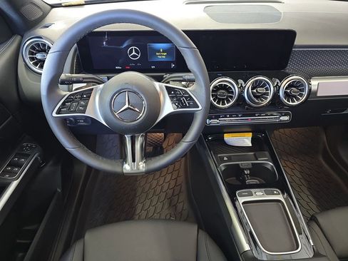 New 2026 Mercedes-Benz GLB 250 image 17