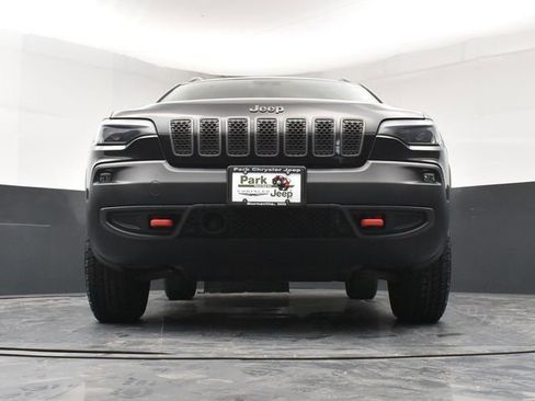 Used 2022 Jeep Cherokee Trailhawk w/ Sun, Sound & Nav Group AWD/4WD image 20