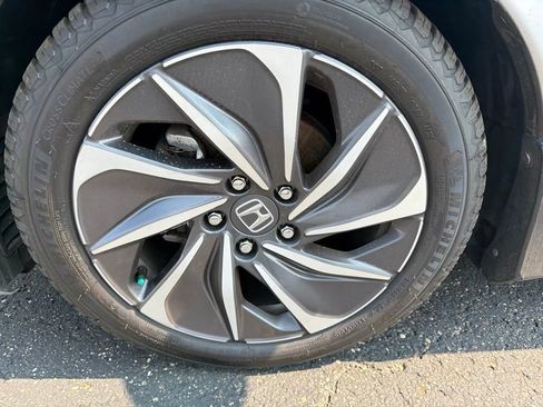 Used 2019 Honda Insight Touring image 12