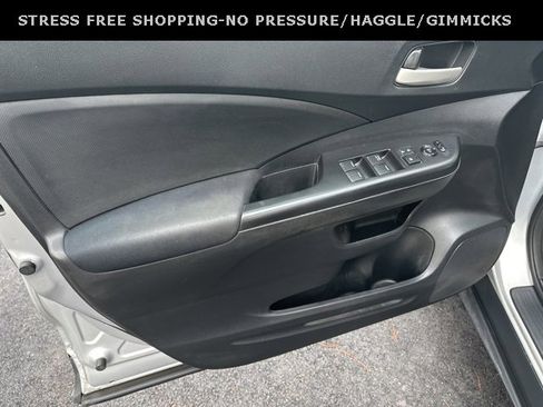 Used 2015 Honda CR-V LX image 6
