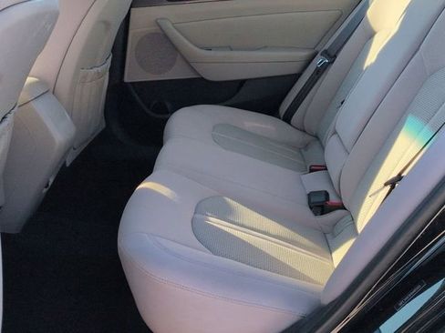 Used 2017 Hyundai Sonata Sport image 22