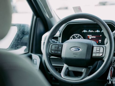 Used 2023 Ford F150 XLT w/ Trailer Tow Package image 20