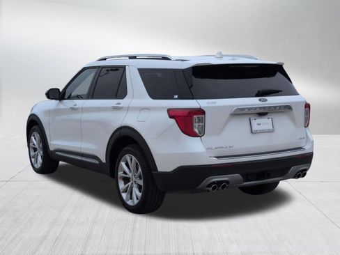 Used 2023 Ford Explorer Platinum w/ Technology Package image 4
