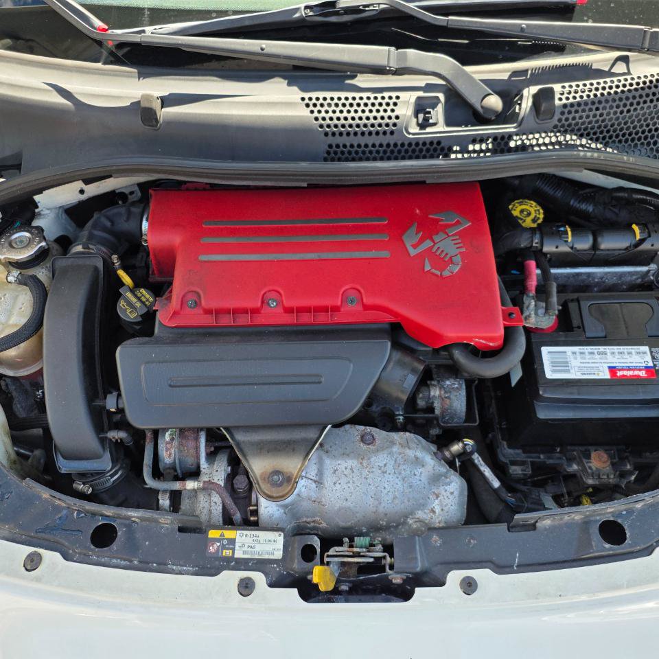 Used 2013 FIAT 500 Abarth w/ Comfort/Convenience Group FWD image 32