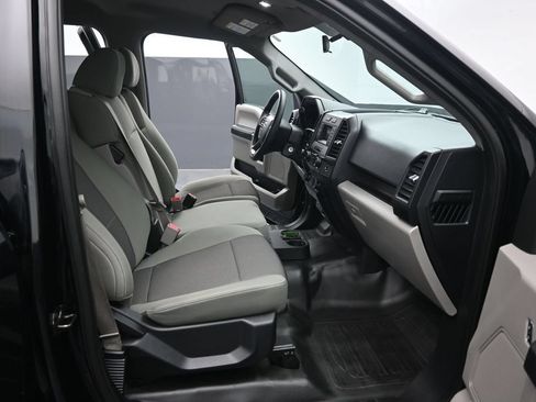 Used 2017 Ford F150 XL w/ XL Power Equipment Group AWD/4WD image 24