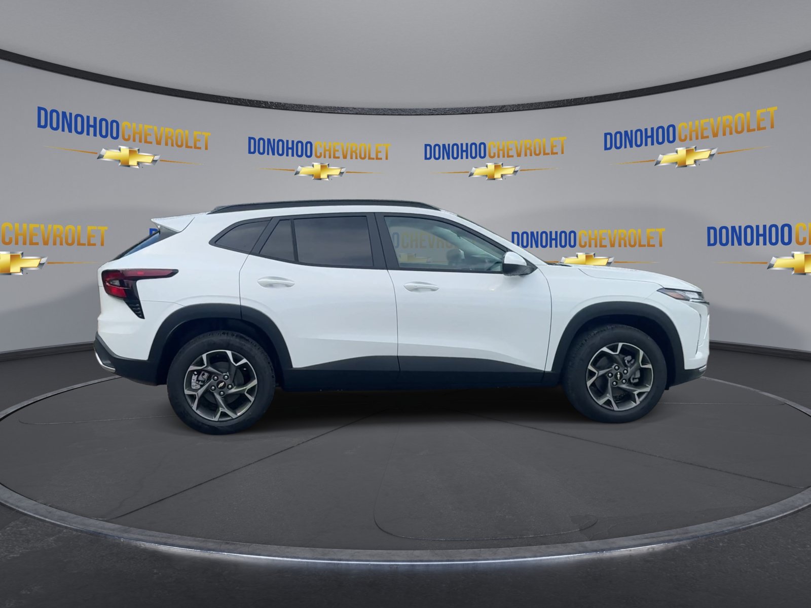 New 2026 Chevrolet Trax LT w/ LT Convenience Package FWD image 12