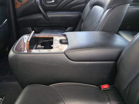 Used 2016 INFINITI QX80 2WD w/ Deluxe Technology Package image 10