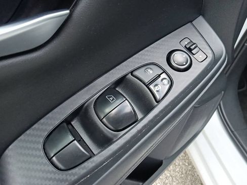 Used 2024 Nissan Sentra SV FWD image 12