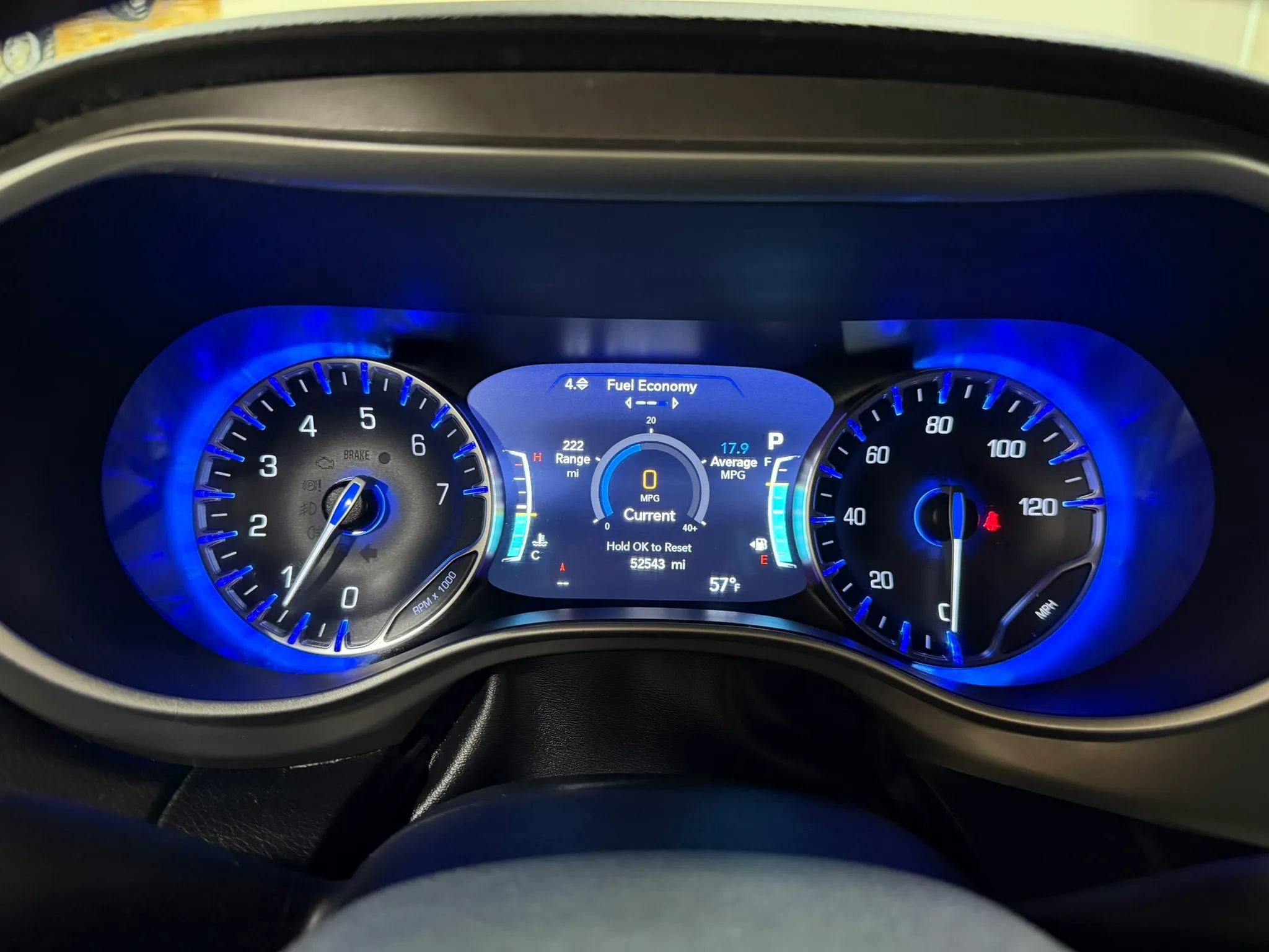Used 2025 Chrysler Pacifica Select FWD image 47