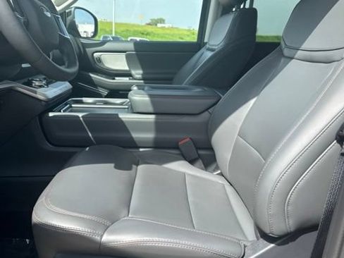 Used 2025 Ford Expedition Max Active RWD image 13