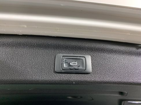 Used 2022 Audi Q3 2.0T Premium Plus image 37