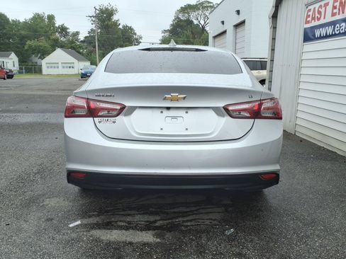 Used 2020 Chevrolet Malibu LT FWD image 3
