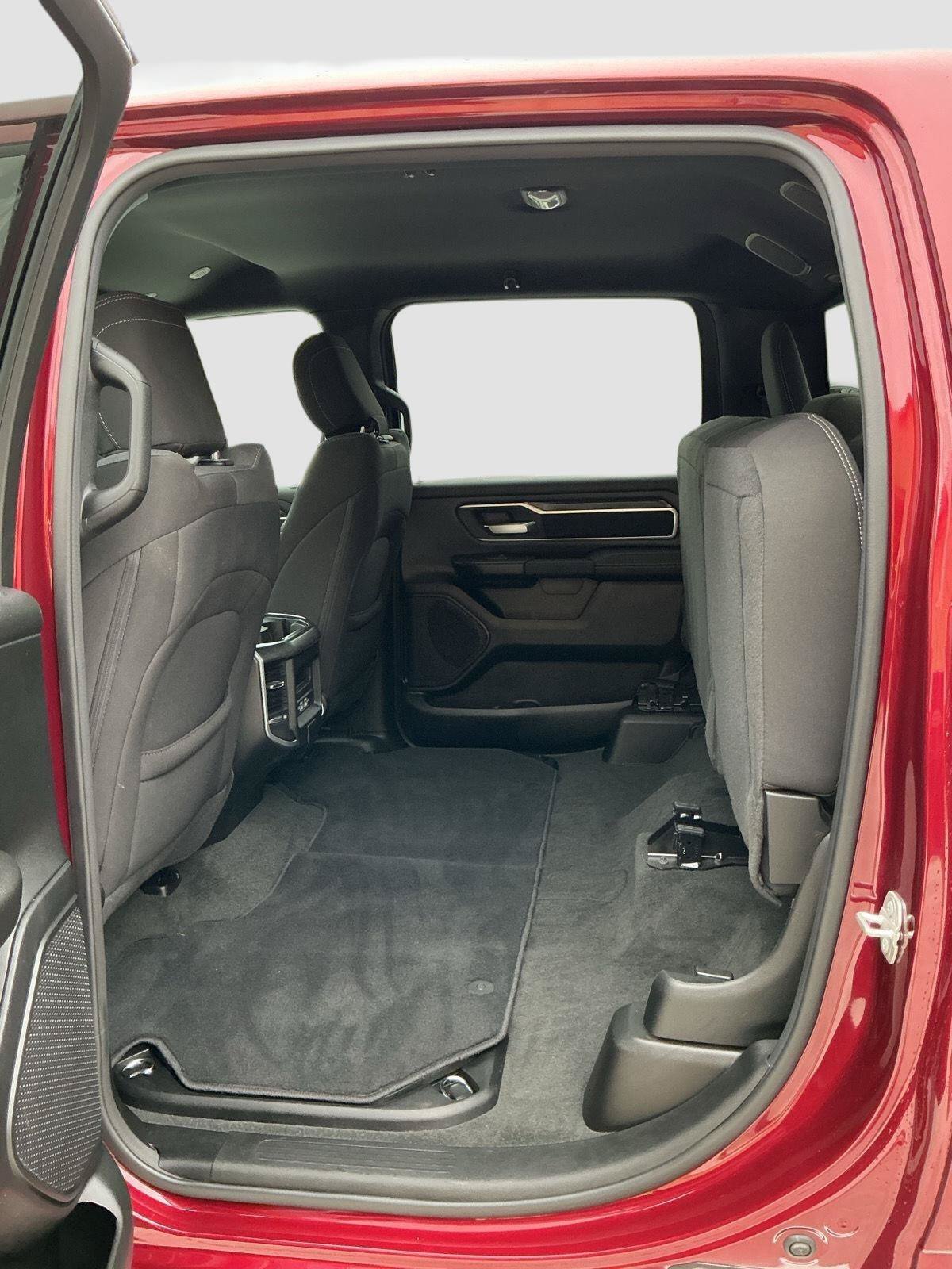 Used 2023 RAM 1500 Big Horn AWD/4WD image 21