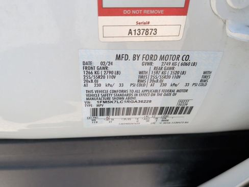 Used 2024 Ford Explorer King Ranch w/ Technology Package RWD image 55