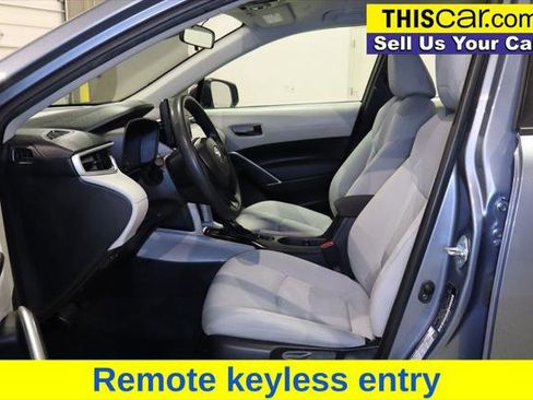 Used 2025 Toyota Corolla Cross L FWD image 10