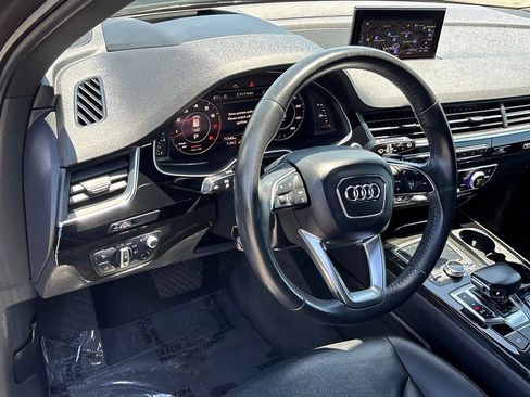 Used 2019 Audi Q7 3.0T Prestige w/ Prestige Package AWD/4WD image 16