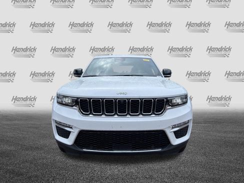 Used 2025 Jeep Grand Cherokee Limited w/ Luxury Tech Group II AWD/4WD image 3