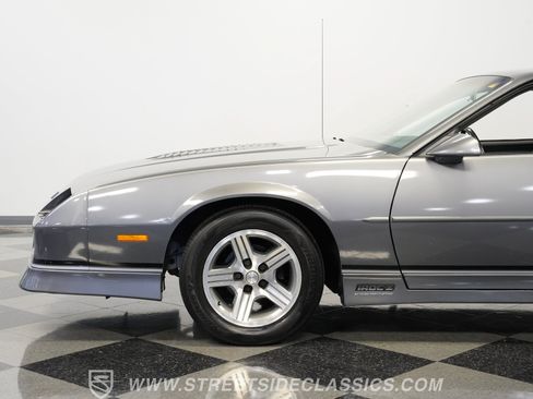 Used 1988 Chevrolet Camaro IROC-Z RWD image 24