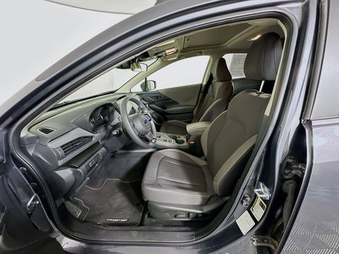 Used 2025 Subaru Crosstrek 2.0i Premium image 13