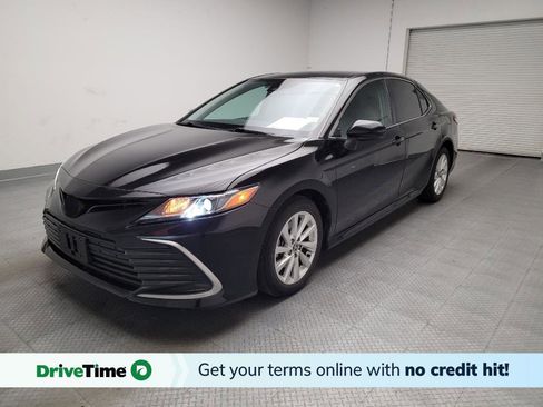 Used 2021 Toyota Camry LE w/ Carpet Mat Package (TMS) image 1