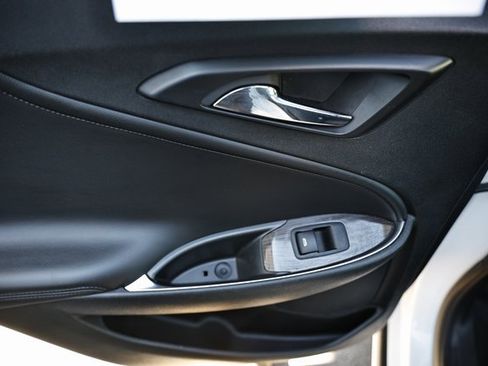 Used 2024 Chevrolet Malibu LT image 24