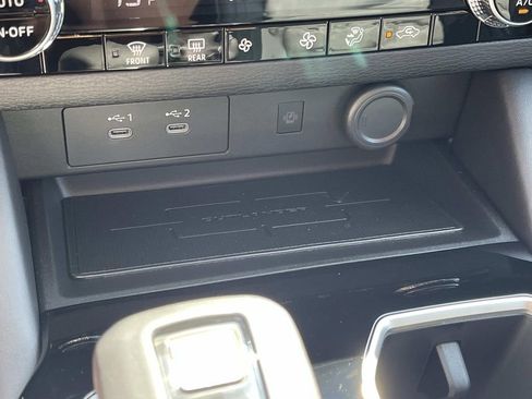 Used 2025 Mitsubishi Outlander SE image 28