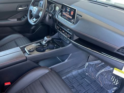 New 2026 Nissan Rogue SV AWD/4WD image 16