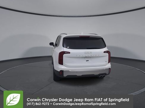 Used 2025 Kia Telluride S AWD/4WD image 12