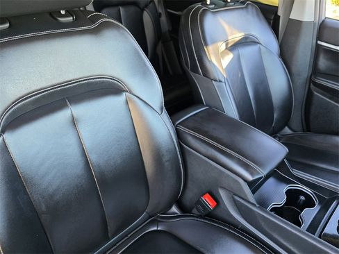 Used 2023 Jeep Grand Cherokee Limited image 26