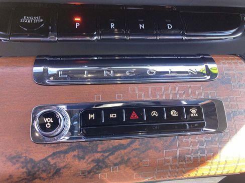 New 2025 Lincoln Aviator Black Label image 27