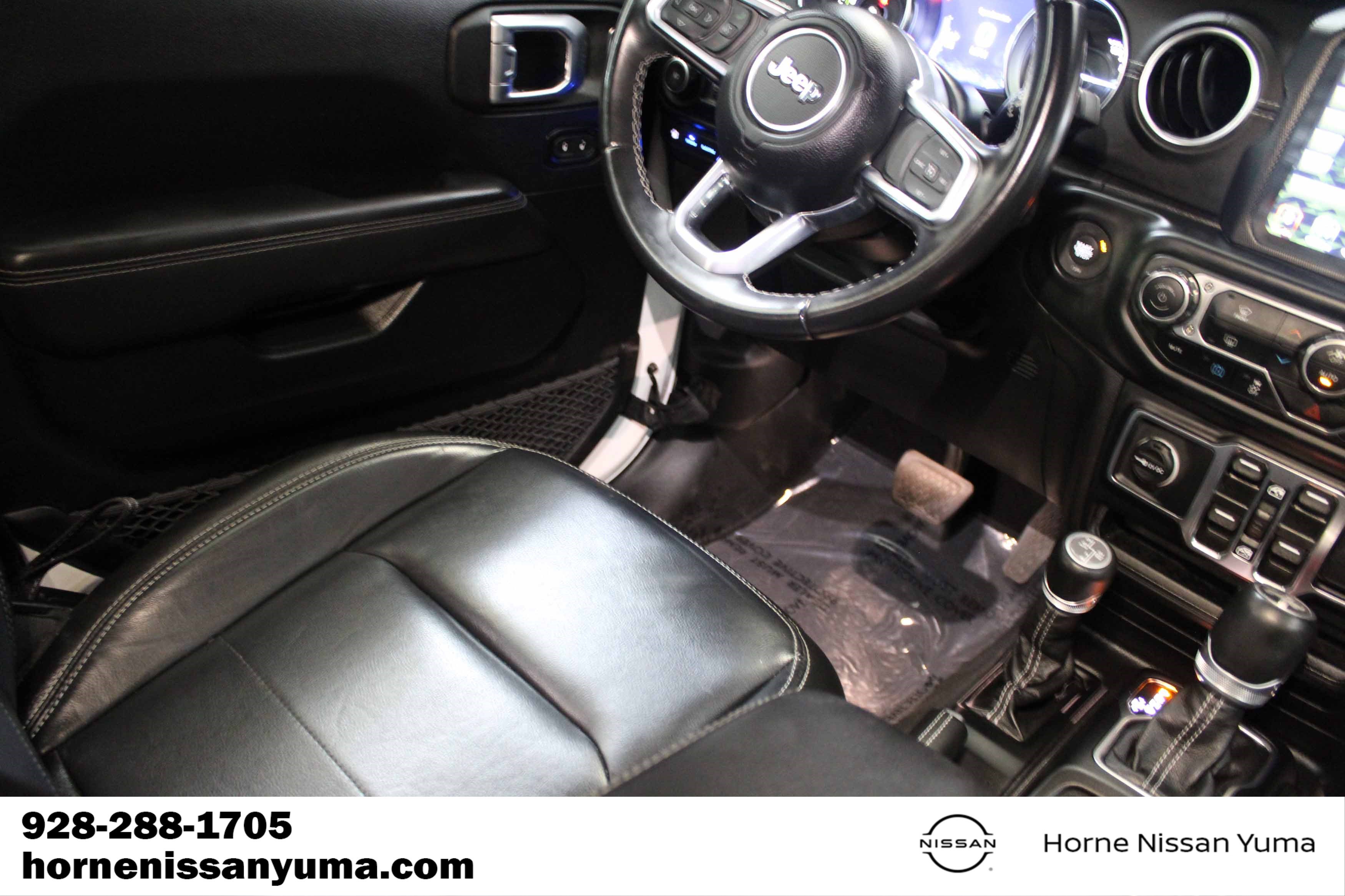 Used 2022 Jeep Wrangler Unlimited Sahara AWD/4WD image 9